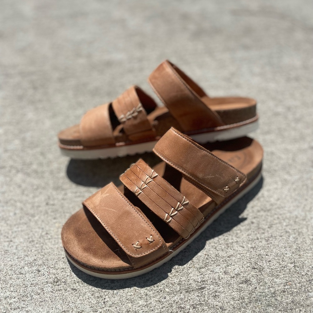 Taos “Tremendous” brown slides